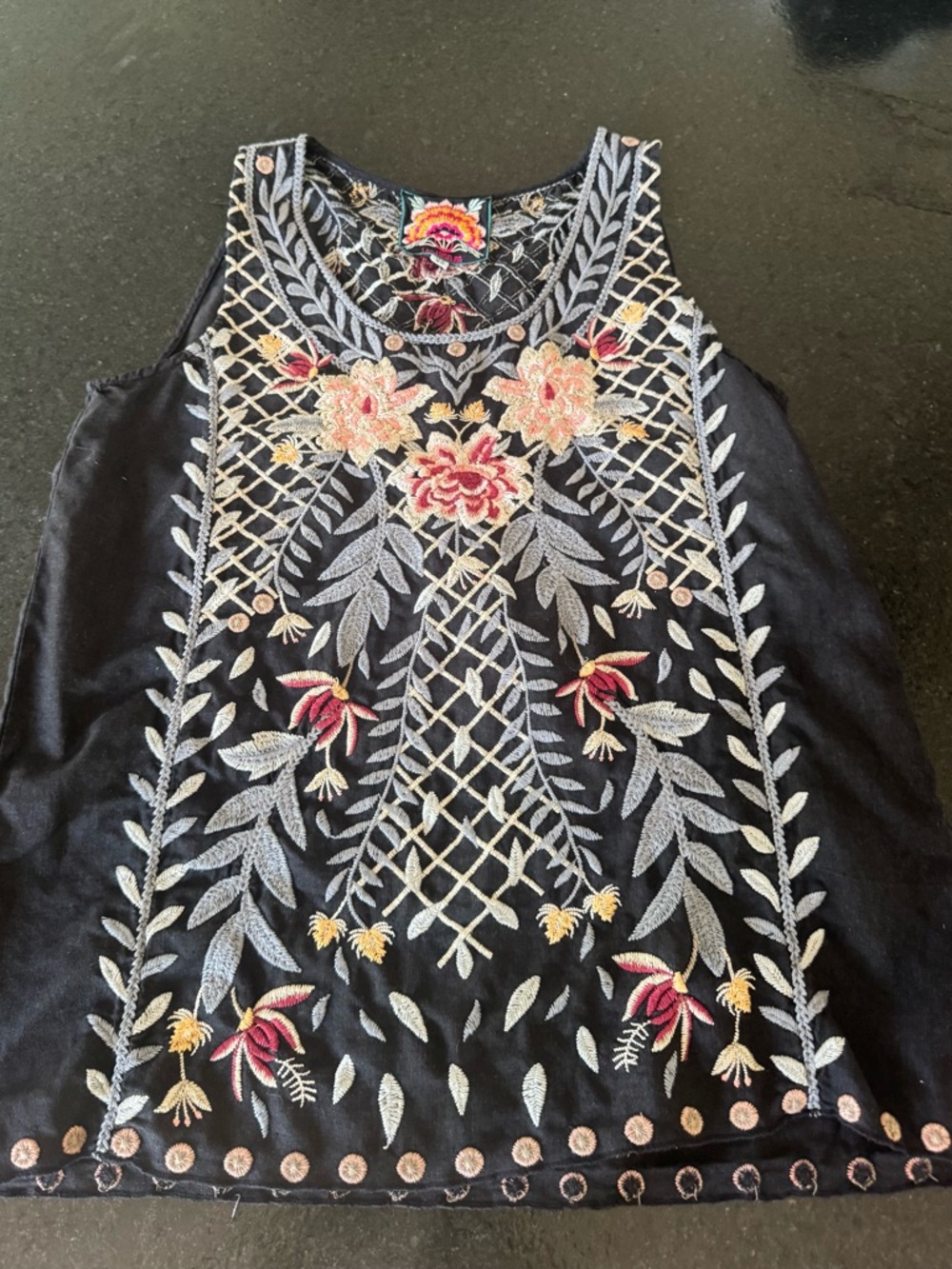 Johnny Was Linen Embroidered Floral Tank Top XS